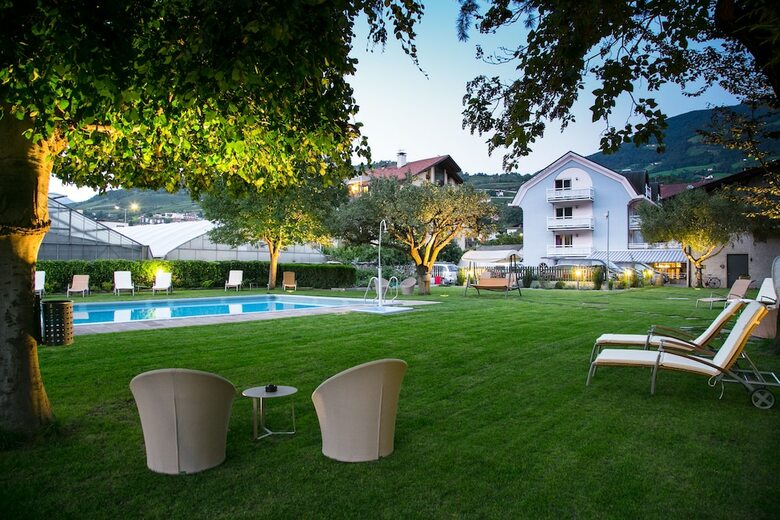 Hotel Goldenes R�ssl