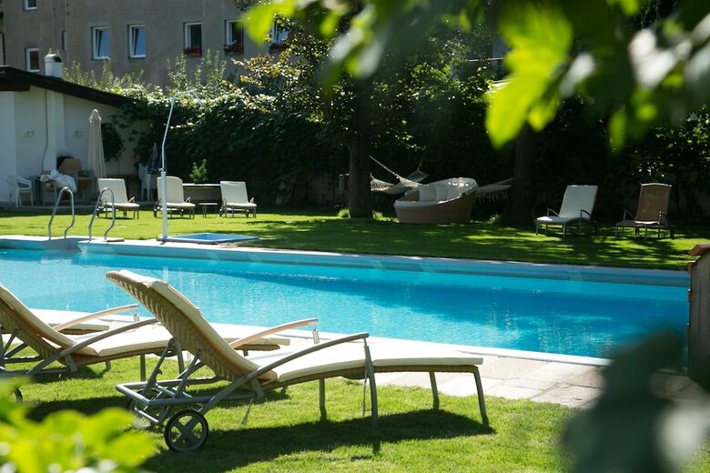 Hotel Goldenes R�ssl