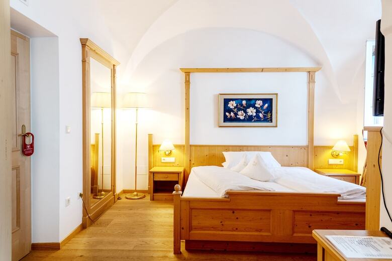Hotel Goldenes R�ssl