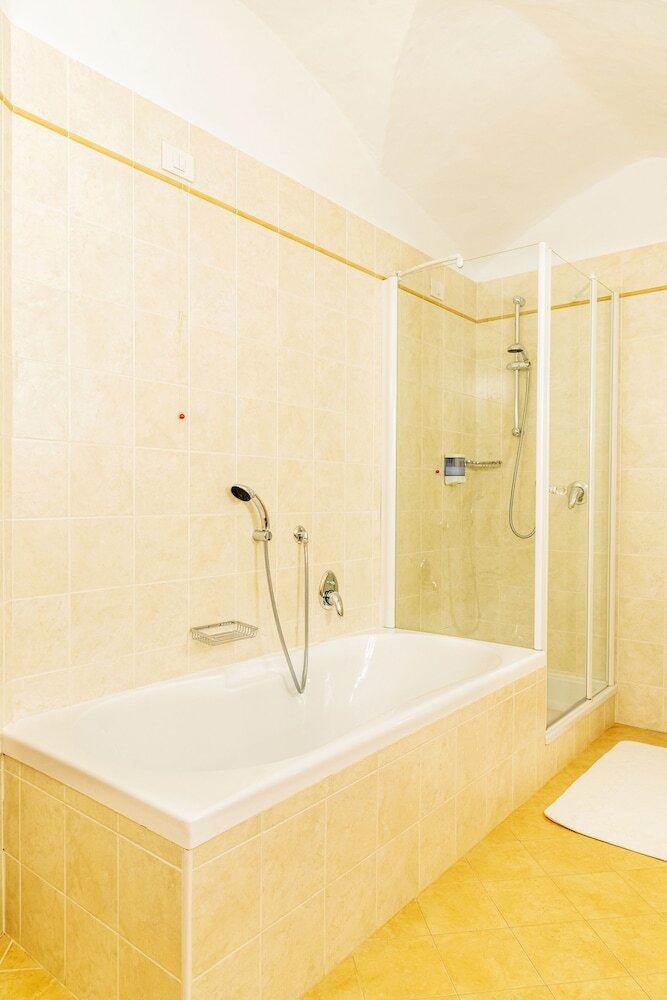 Hotel Goldenes R�ssl