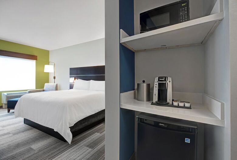 Hotel Holiday Inn Express Milwaukee Downtown By Ihg