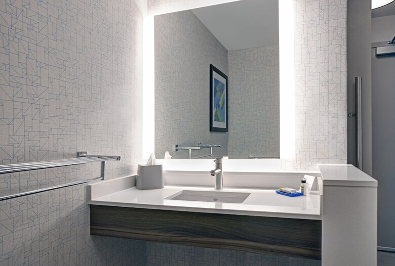 Hotel Holiday Inn Express Milwaukee Downtown By Ihg