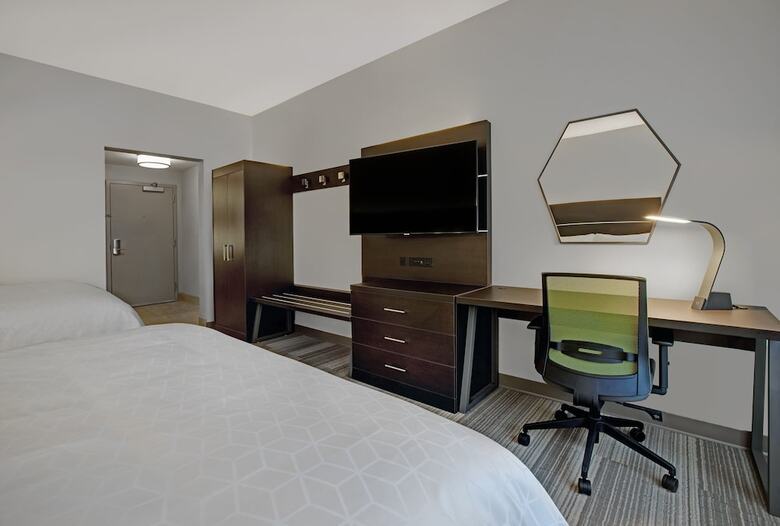 Hotel Holiday Inn Express Milwaukee Downtown By Ihg