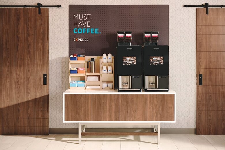 Hotel Holiday Inn Express Milwaukee Downtown By Ihg