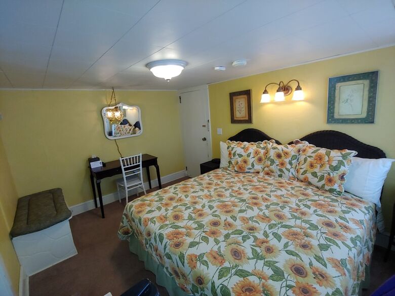 Island Guest House B&B
