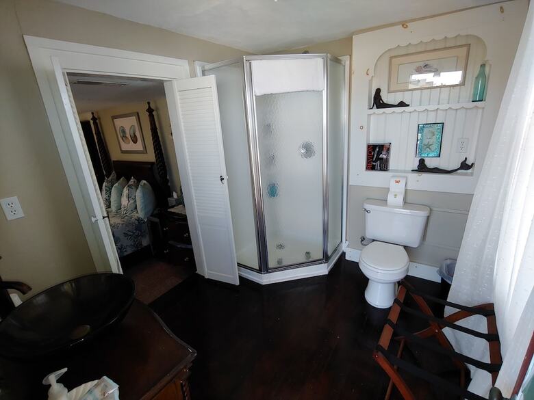 Island Guest House B&B