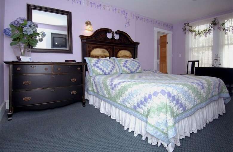 Island Guest House B&B
