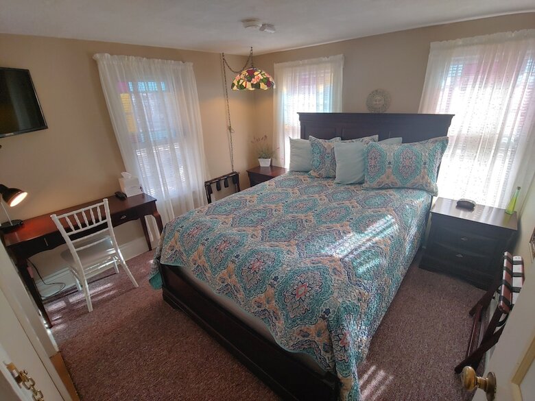 Island Guest House B&B