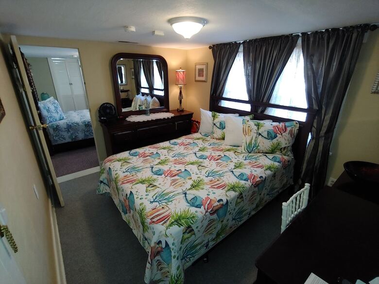 Island Guest House B&B