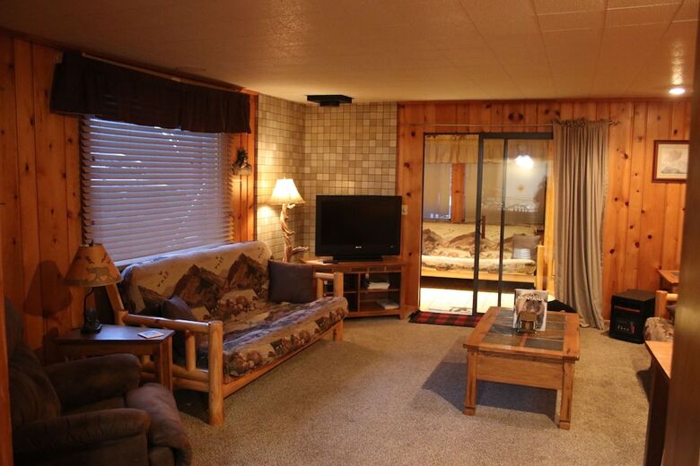 Hotel Yellowstone Wildlife Cabins