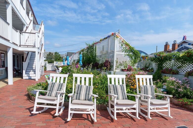 Mv Surfside Hotel