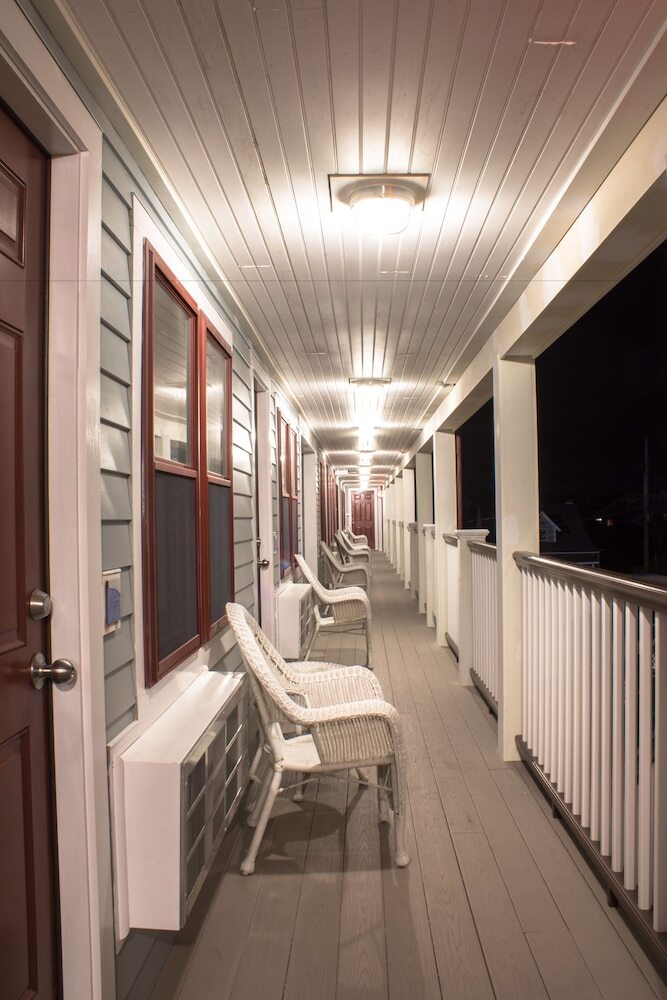 Mv Surfside Hotel