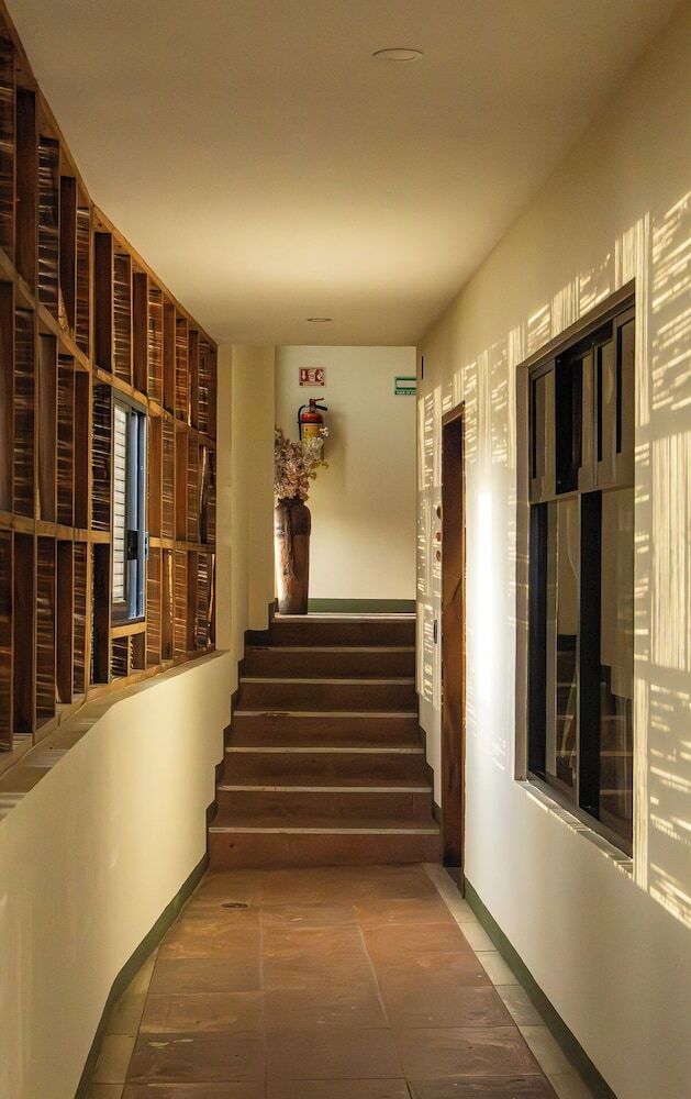 Madre Tierra Hotel & Coworking & Hostal