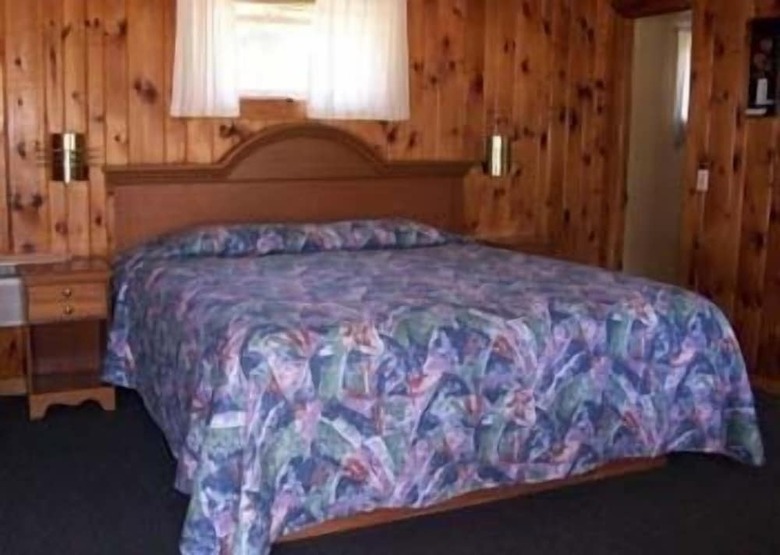 Sunnyside Motel & Cottages
