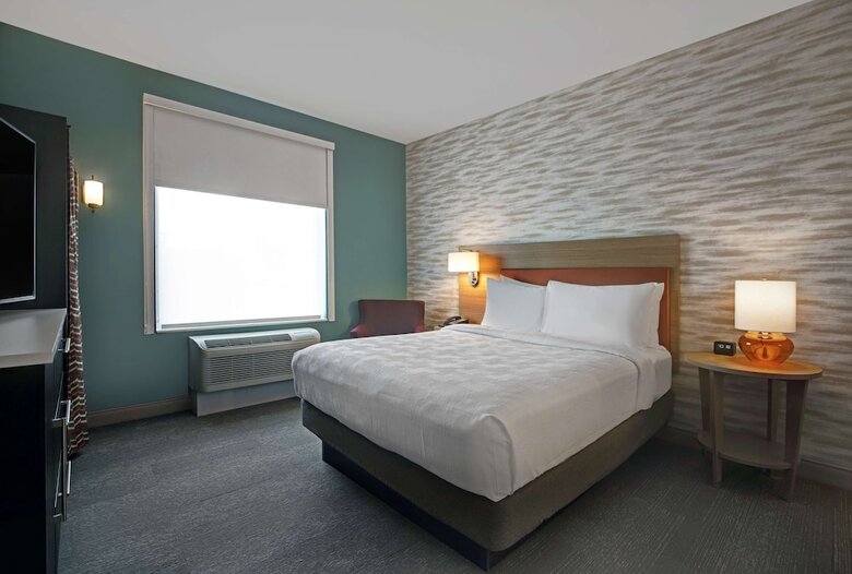 Hotel Home2 Suites By Hilton Milwaukee Downtown