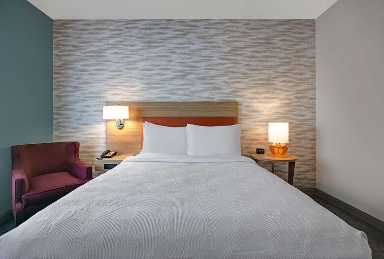 Hotel Home2 Suites By Hilton Milwaukee Downtown