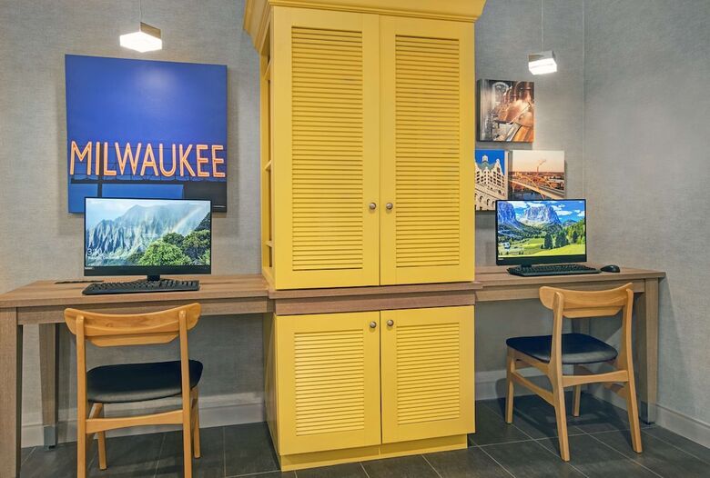 Hotel Home2 Suites By Hilton Milwaukee Downtown