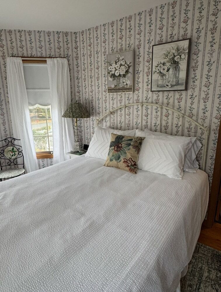 Bed & Breakfast Captain's Cottage