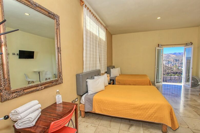 La Vista Hotel