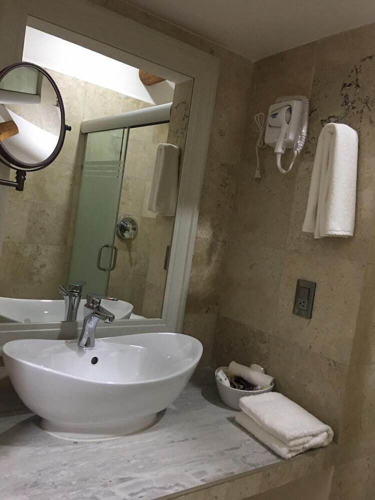 Hotel Concierge Flor Y Canto