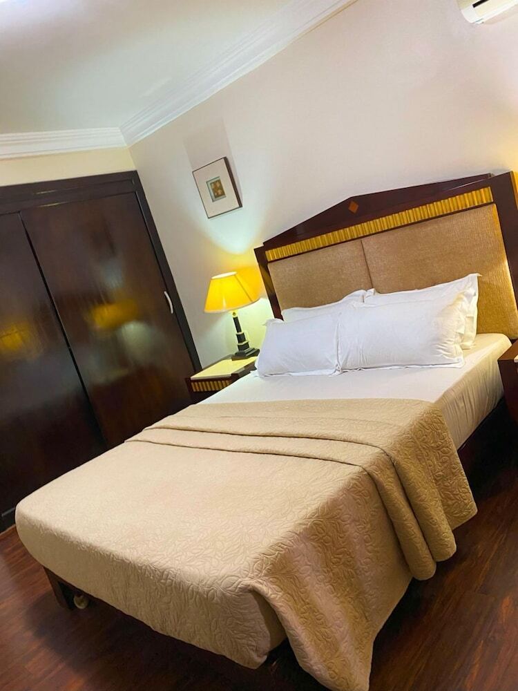 Aparthotel Peach View Hotel And Apartments.