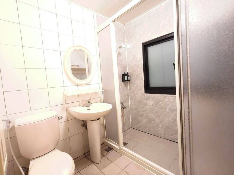 Royal Business Hotel