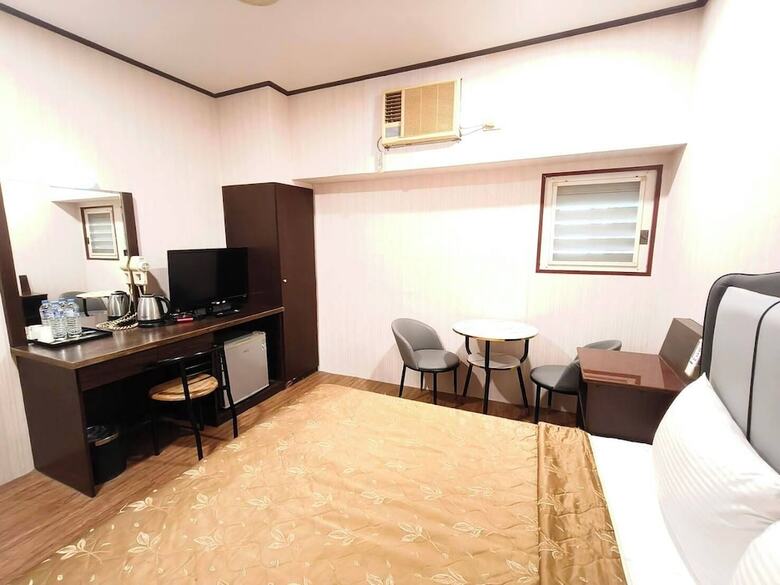 Royal Business Hotel