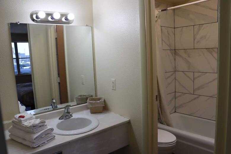 Hotel Budget Inn - Troy