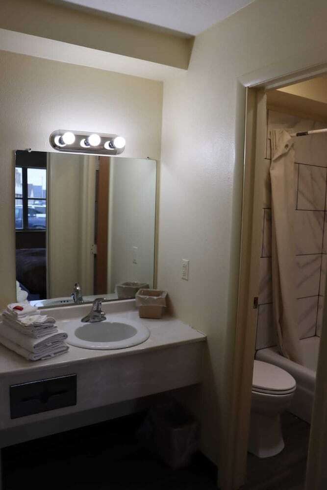 Hotel Budget Inn - Troy