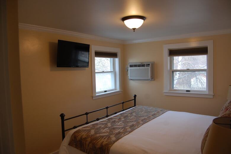 Hotel Cranmore Inn
