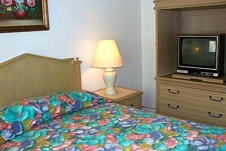 Aquarius Arms Motel