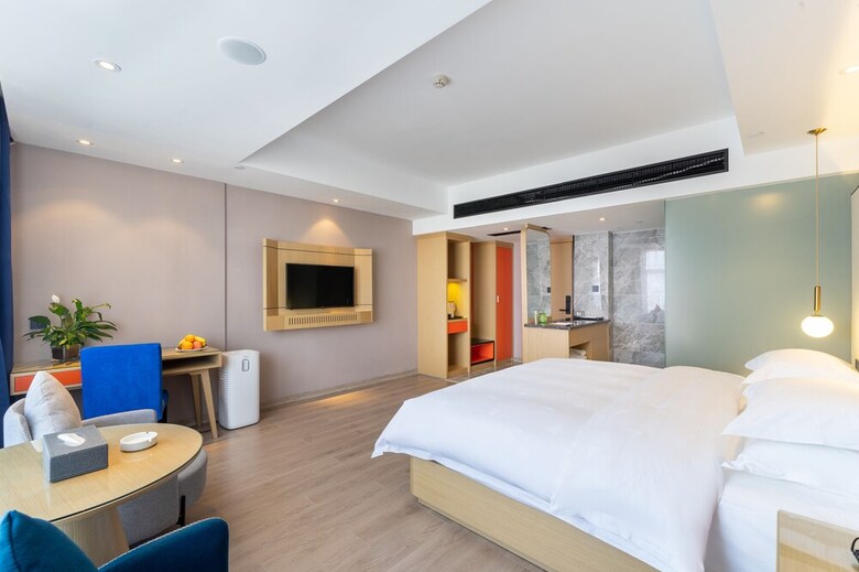 Y� W? Sh� B� Y� M?i J? Hotel