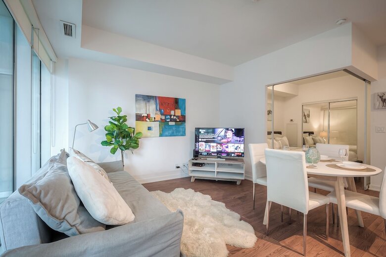 Aparthotel Lavish Suites