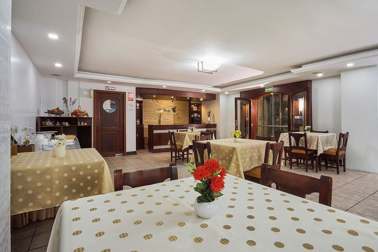 Hotel Podocarpus