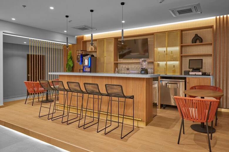 Hotel City Express Plus By Marriott Mazatl�n