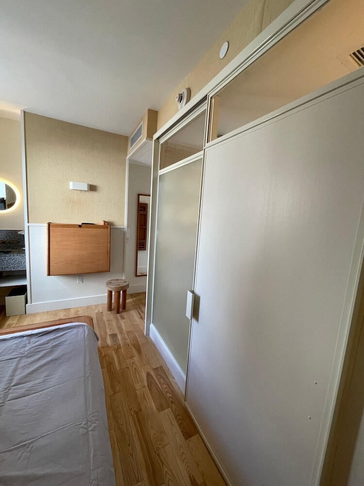 Hotel Untitled At 3 Freeman Alley