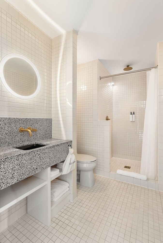 Hotel Untitled At 3 Freeman Alley