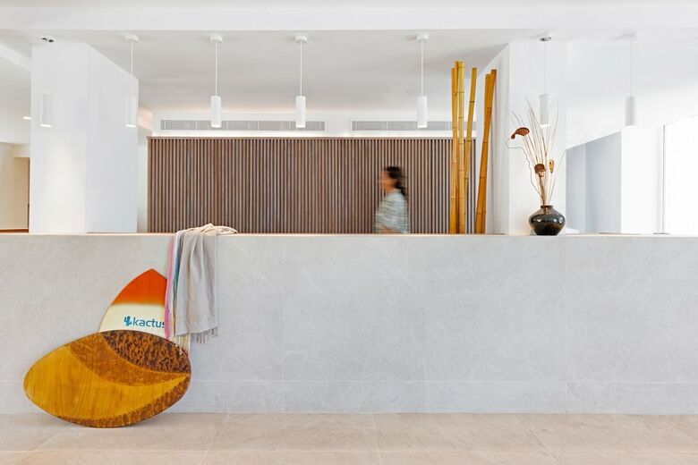 Flipflop Cala Mand�a Hotel