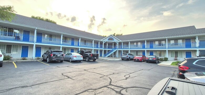 Motel Fontana Village Inn