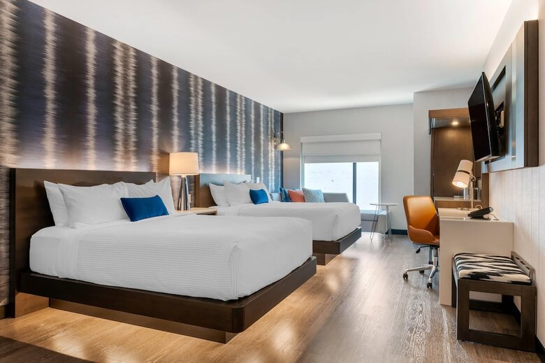 Cambria Hotel Detroit Downtown