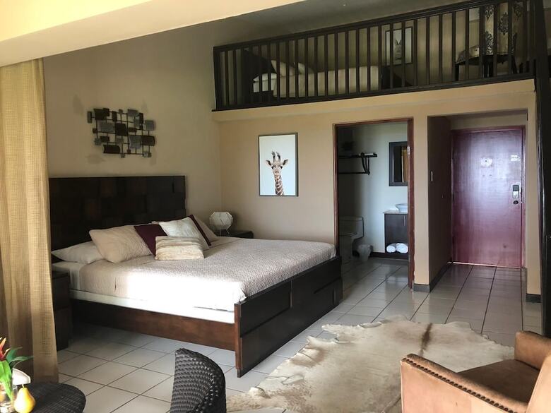 Hotel Mountain And Ocean View Lodge