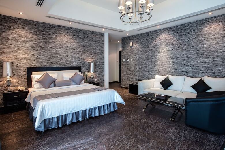 Aparthotel Loumage Hotel & Suites
