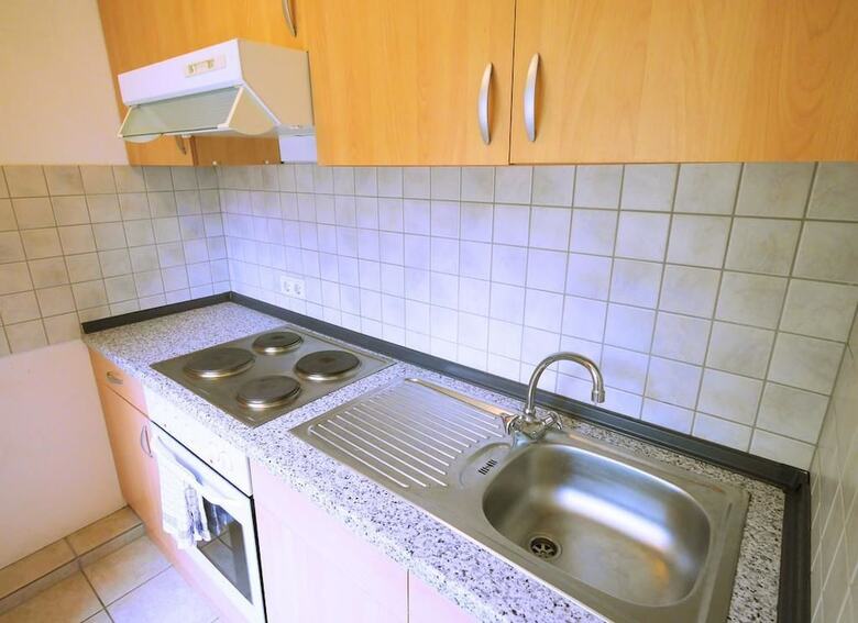 Hotel Boardinghouse H�hn