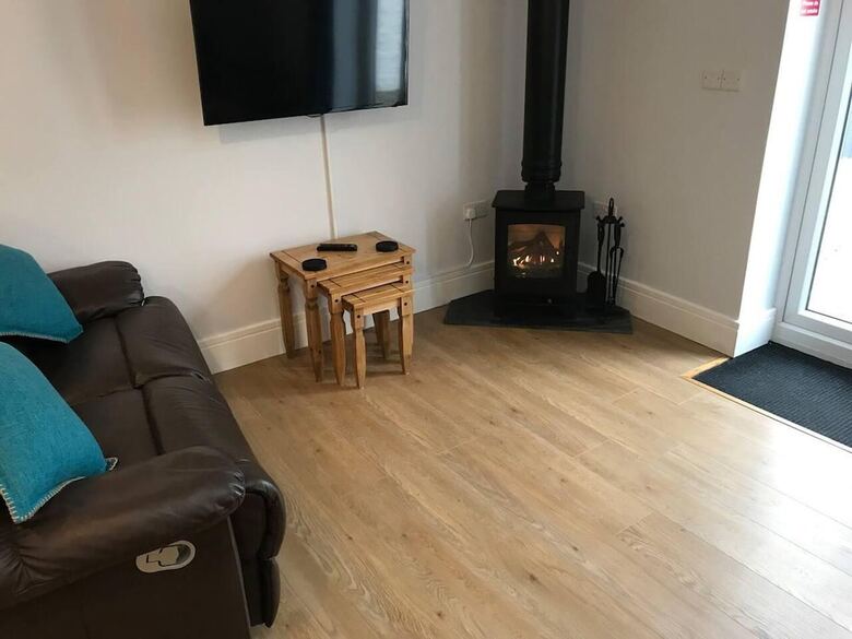 Cozy Lodge Sleeps 4 In Barton-upon-humber