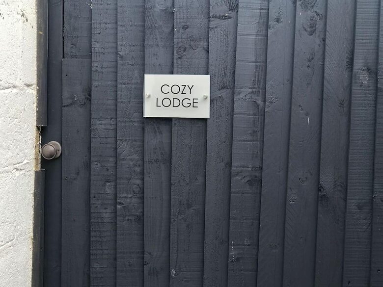 Cozy Lodge Sleeps 4 In Barton-upon-humber