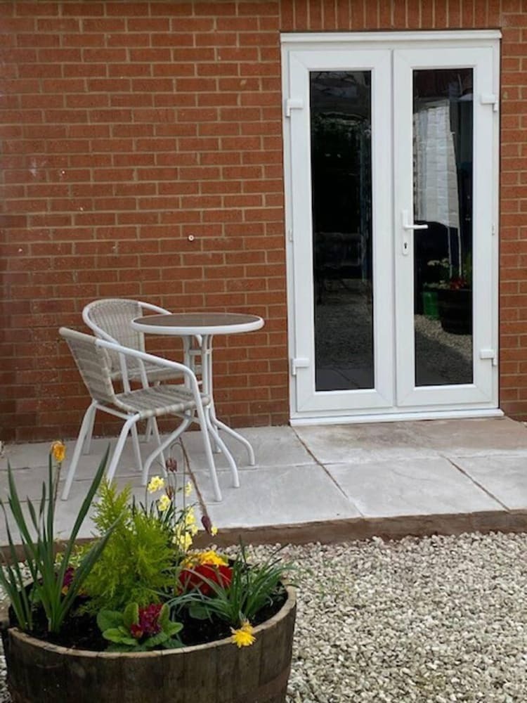Cozy Lodge Sleeps 4 In Barton-upon-humber