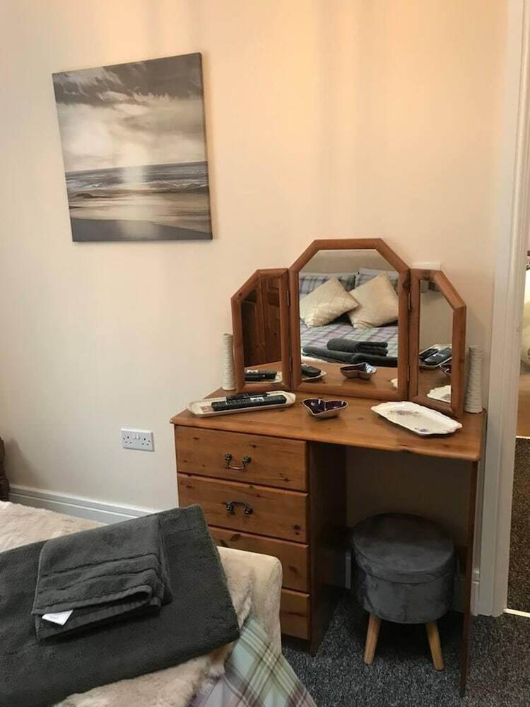 Cozy Lodge Sleeps 4 In Barton-upon-humber