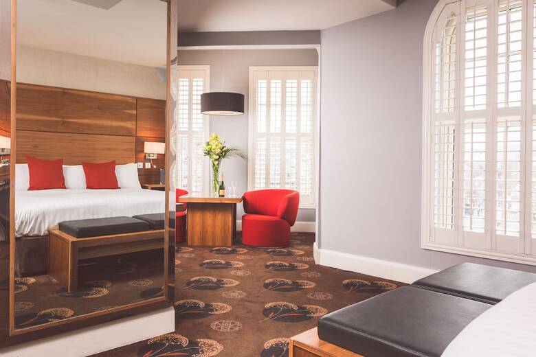 Dukes At Queens Boutique Hotel