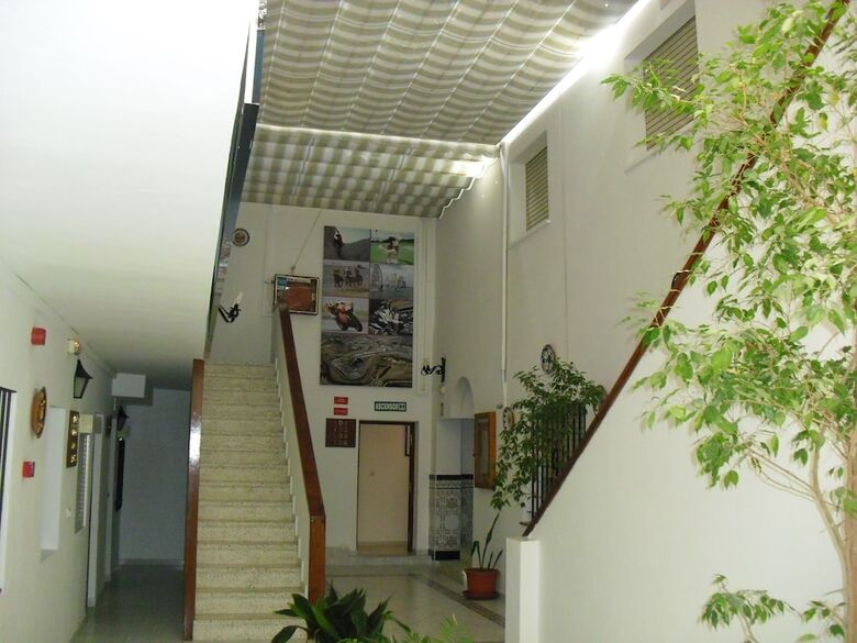 El Faisan C&r Hotel