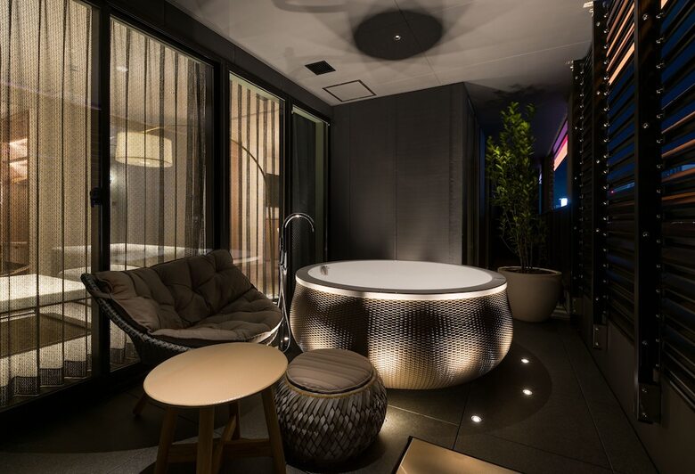 The Skm Tokyo Hotel&dining